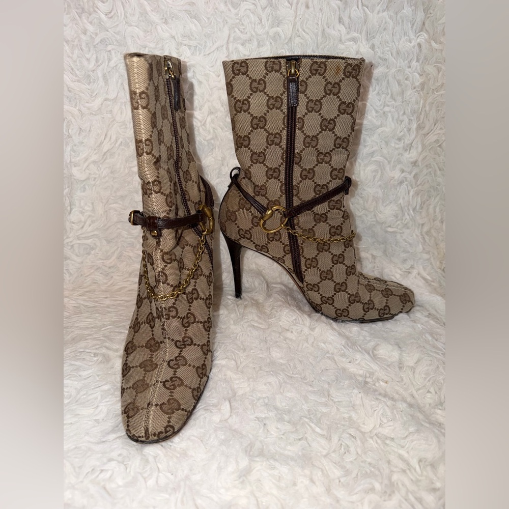 Vintage Gucci GG Monogram Horsebit Harness Ankle High Heeled Beige Canvas Boots - Picture 15 of 15
